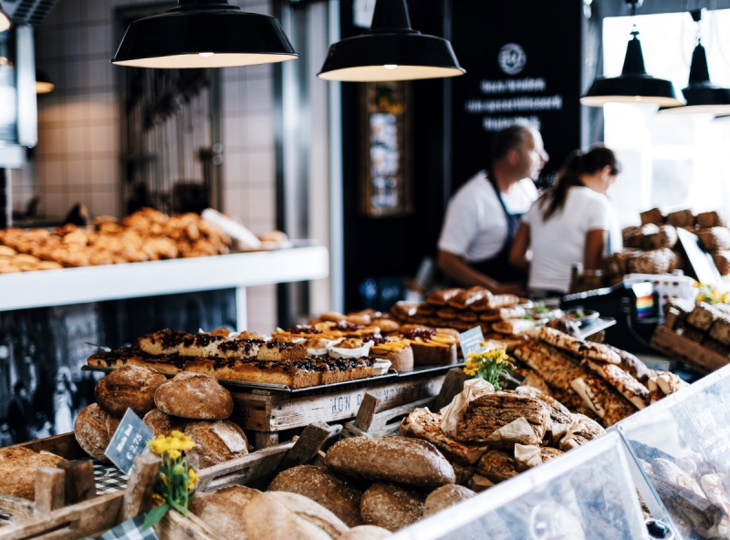 boulangerie-PIERLAS-min_bakery_bread_food_market_pastries_shop_store-1169705